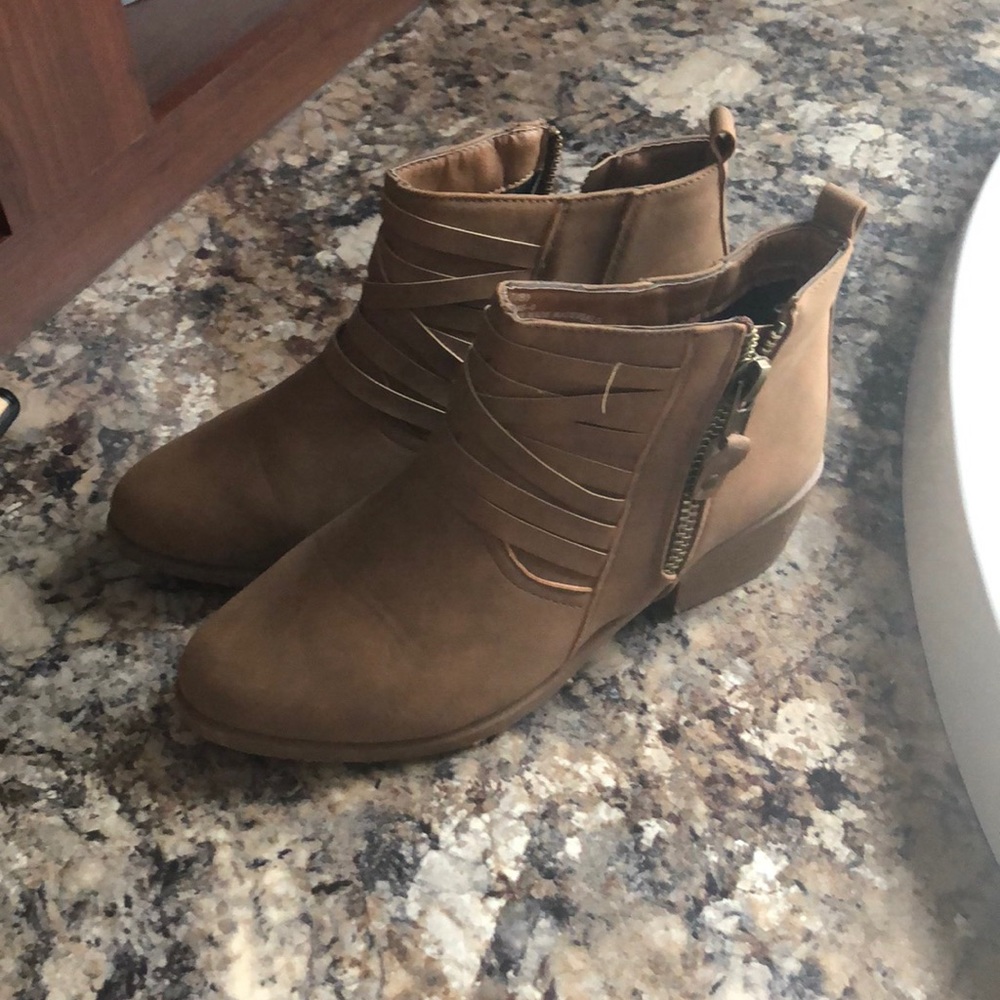 Woman booties